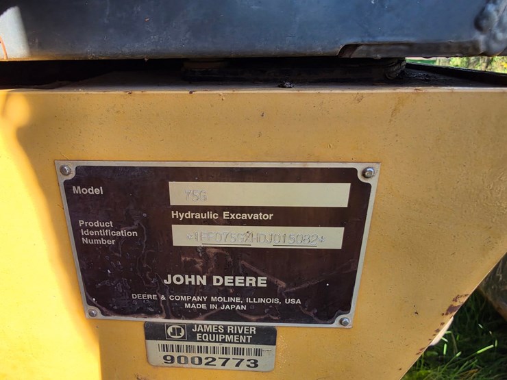 2017-deere-75g-image-45