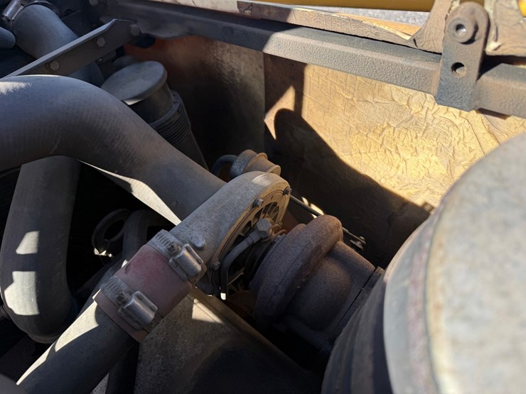 caterpillar-420e-image-39