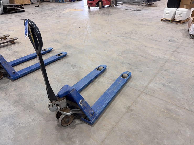 pallet-jack-image-3