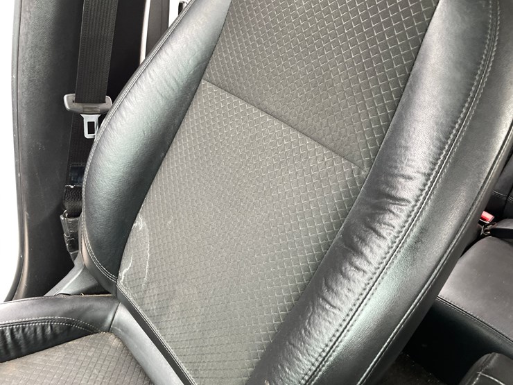 2017-buick-encore-image-40