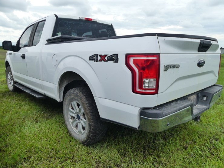 2017-ford-f150-xl-image-4