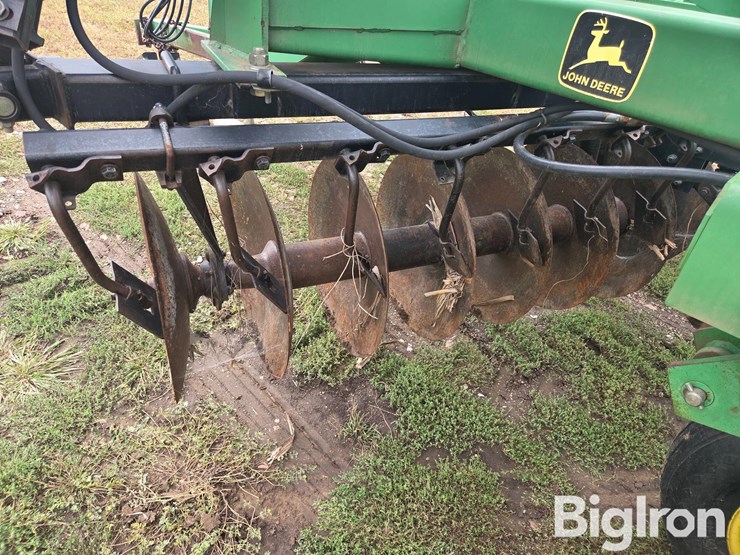 john-deere-630-image-17