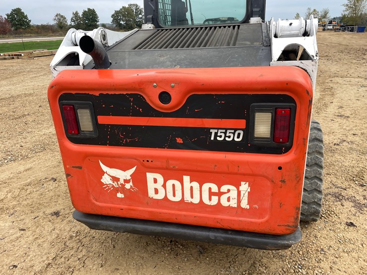 2015-bobcat-t550-image-14