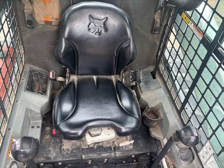 2015-bobcat-t770-image-37