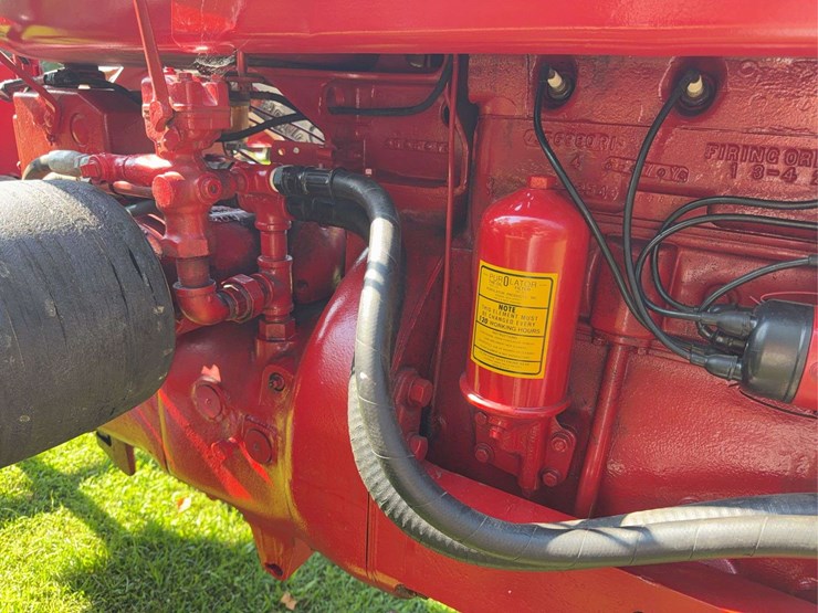 1953-farmall-super-m-image-15