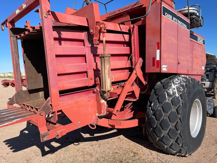 #2802-•-case-8580-baler-with-accumulator-(offsite-in-deming,-nm)-image-9