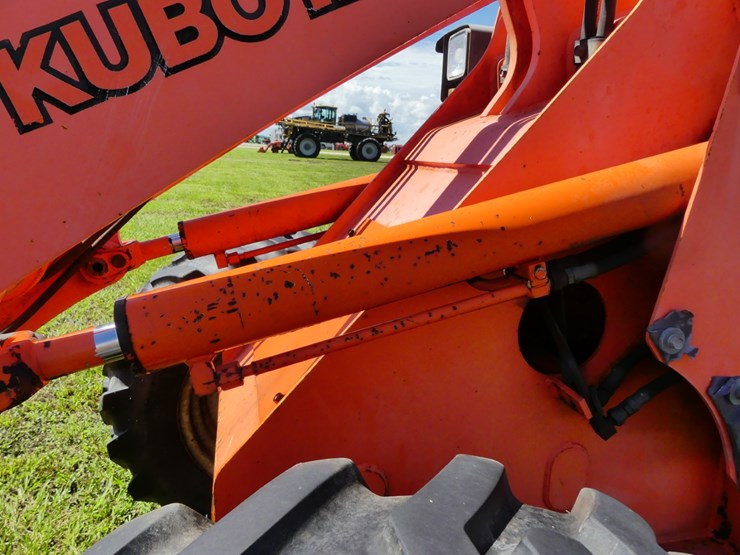 kubota-r520s-image-11