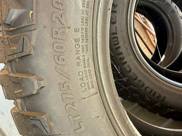 #42067-•-lot-of-(4)-lt275/60r20-tires-inv#42067-image-4