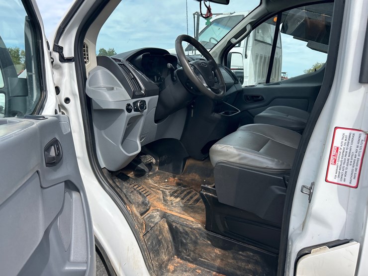 2016-ford-transit-image-9