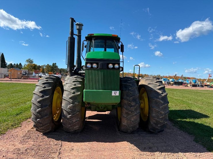john-deere-8450-image-2