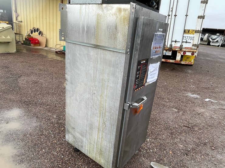 #4671-•-victory-commercial-freezer-image-13