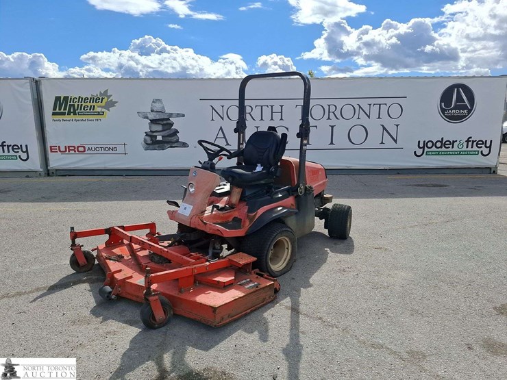 2011-kubota-f3080-image-1
