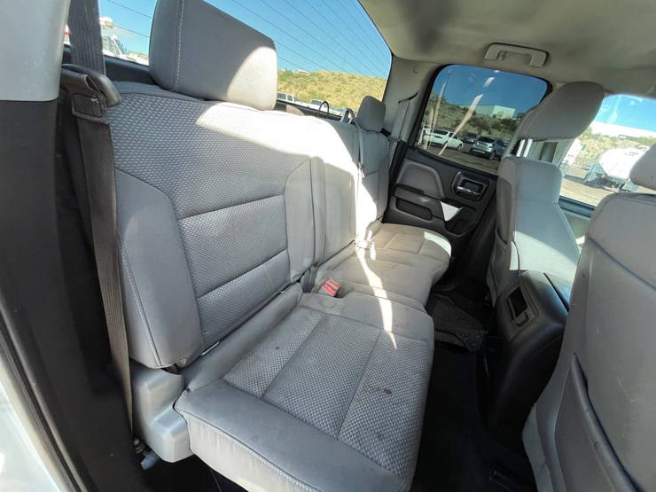 #2754-•-2015-chevrolet-silverado-(title-in-delay)-image-79