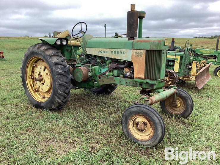 1959-john-deere-630-image-3