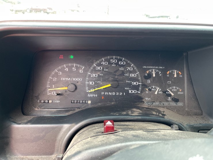 2000-chevrolet-silverado-3500-image-95