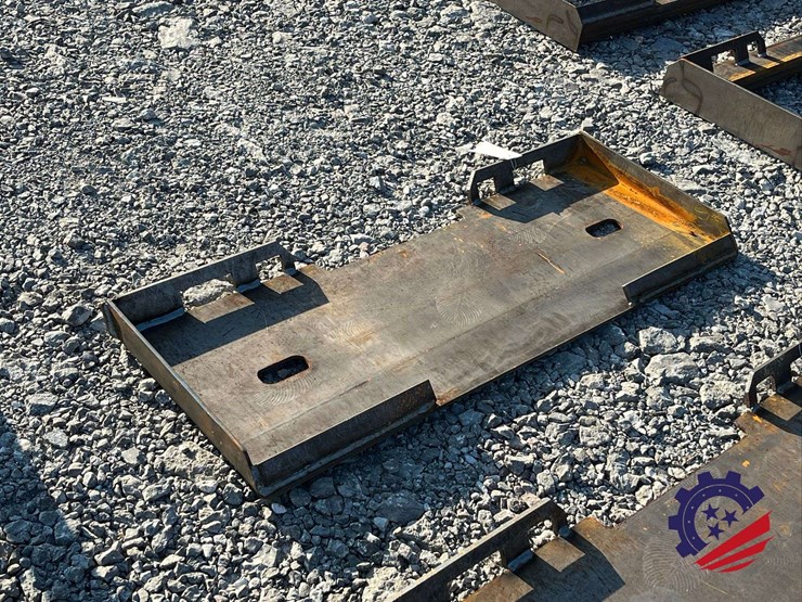 skid-steer-attach-frame-attachment-image-4