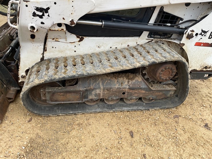 2015-bobcat-t550-image-65