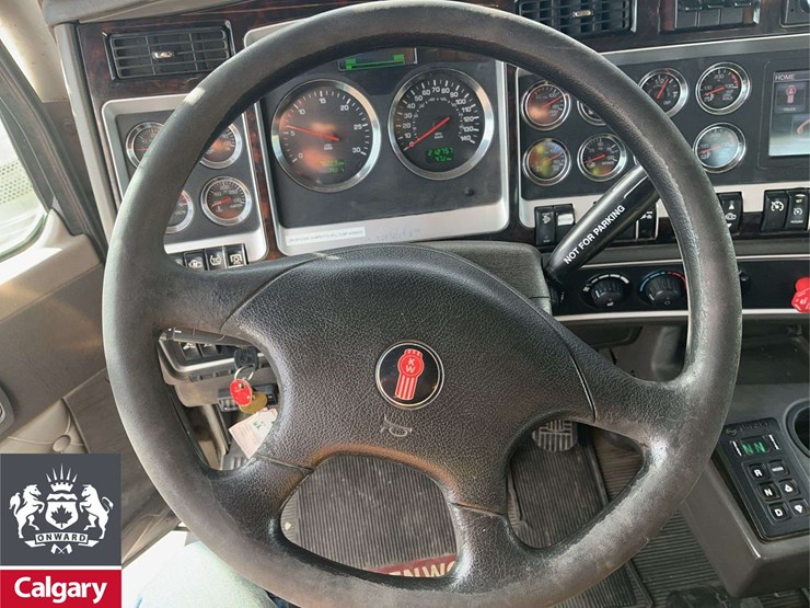 2014-kenworth-t800-image-14