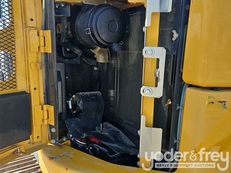 2017-deere-75g-image-13