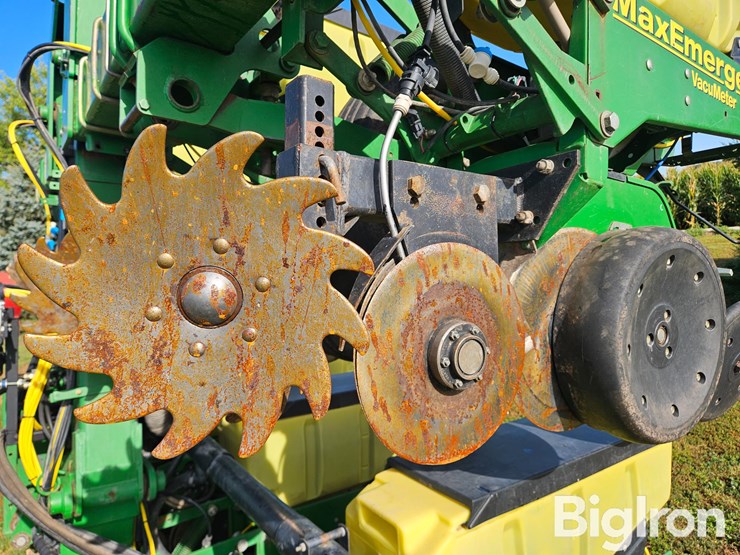 john-deere-1720-image-15