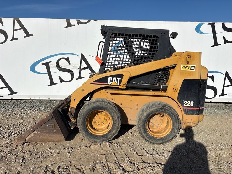 caterpillar-226-image-2