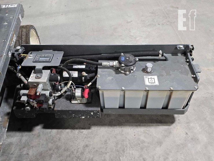 2020-skyjack-sj4732-image-15