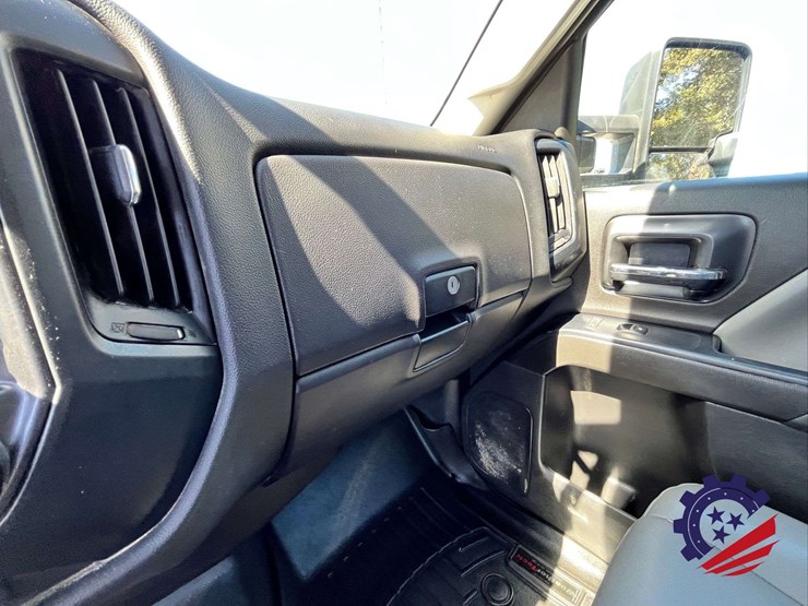 2016-gmc-sierra-2500hd-image-86