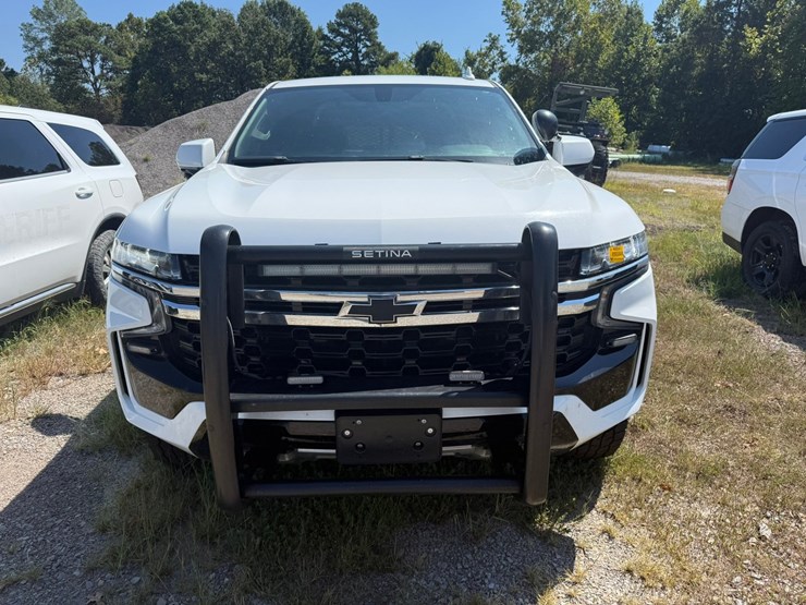 2021-chevrolet-tahoe-image-18