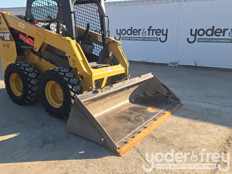2018-caterpillar-226d-image-14