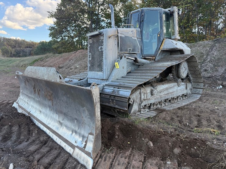 2005-caterpillar-d6n-lgp-image-1