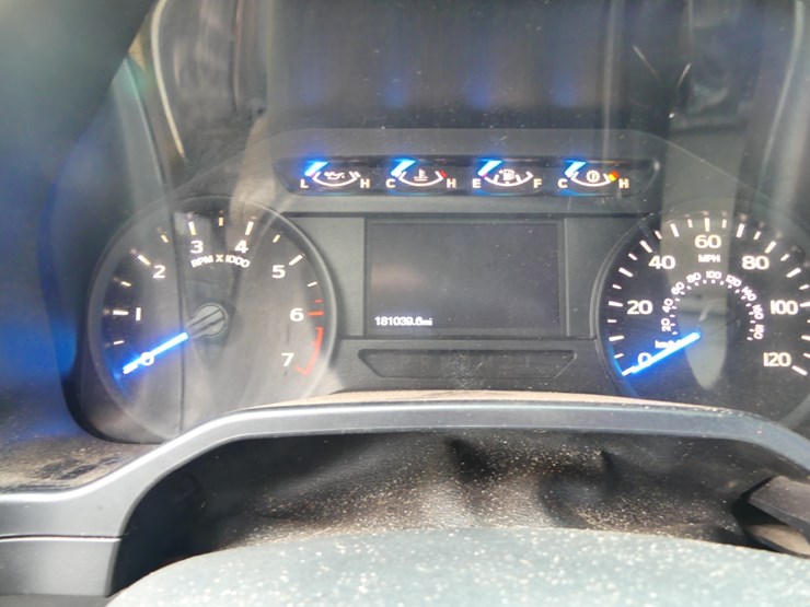 2016-ford-f150-xl-image-13