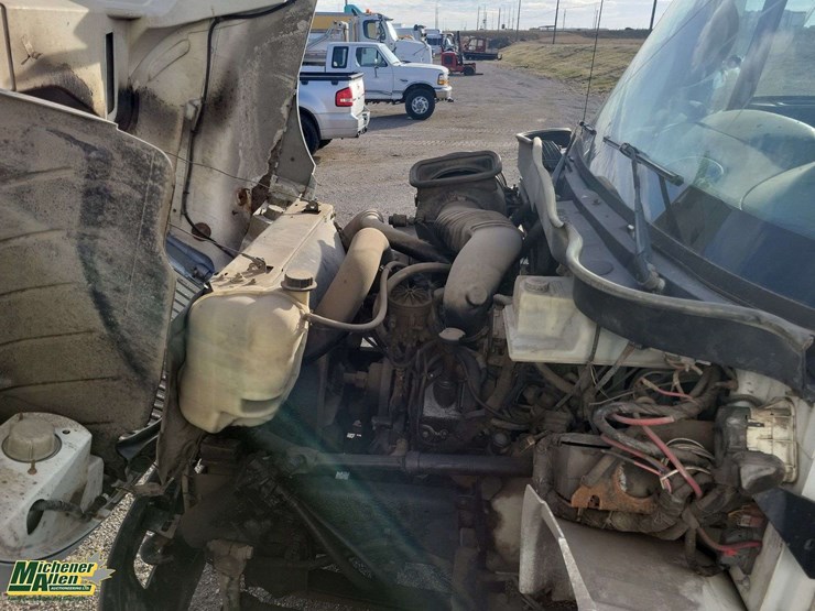 2007-international-durastar-4200-image-32