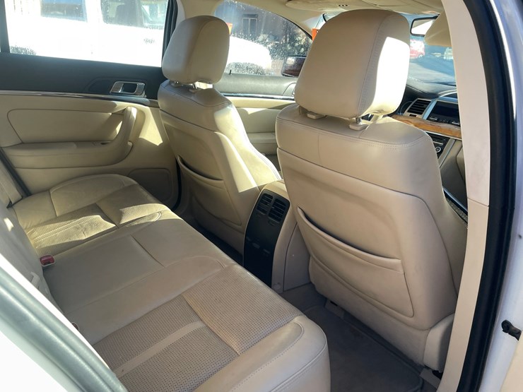 #2759-•-2010-lincoln-mks-(has-nm-title)-image-82