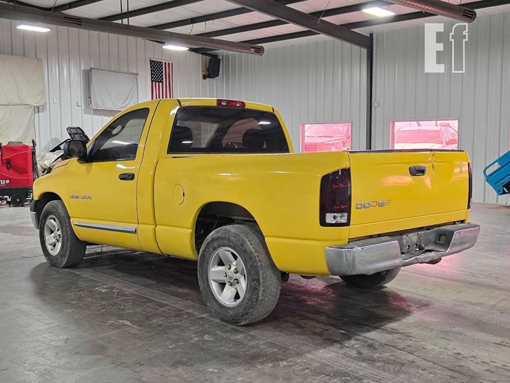 2004-dodge-ram-1500-image-4