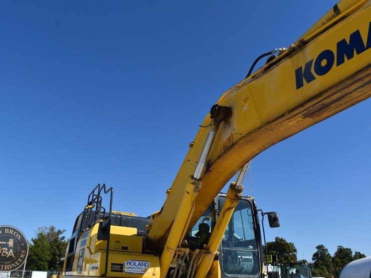 2019-komatsu-pc490-lc-11-image-23