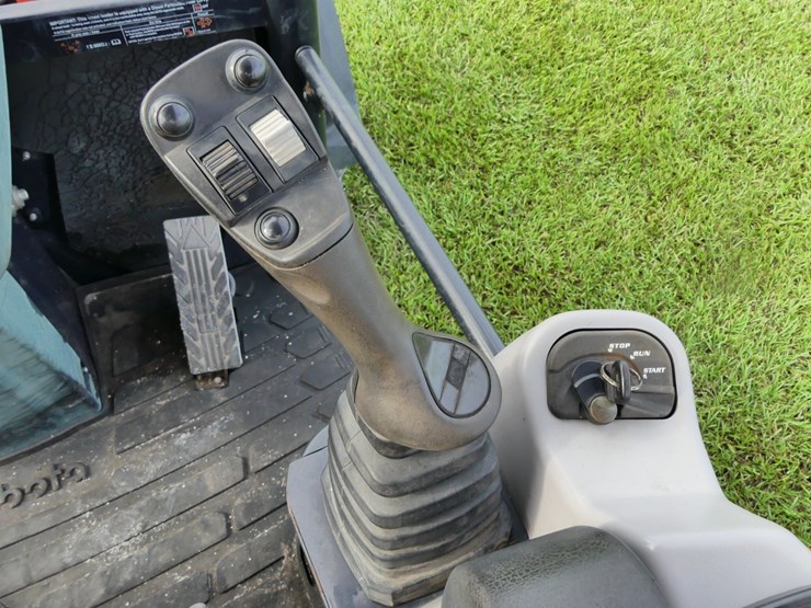 kubota-r640-image-14