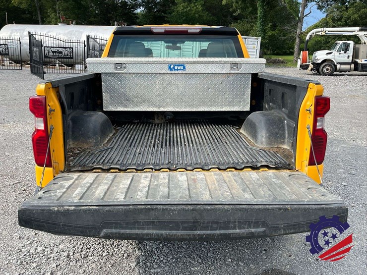 2019-chevrolet-silverado-1500-image-28
