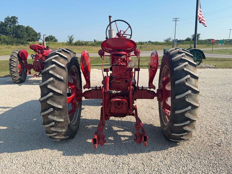 farmall-300-image-4