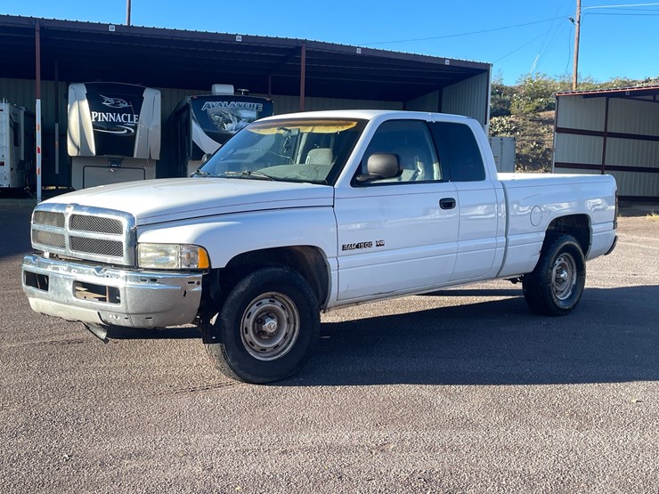 #2760-•-2001-dodge-ram-(title-in-delay)-image-1