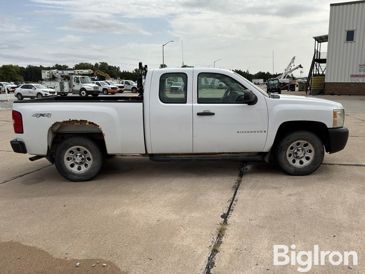 2008-chevrolet-silverado-1500-image-4