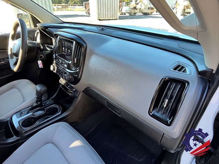 2021-chevrolet-colorado-image-53