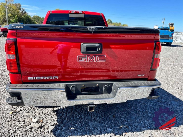 2014-gmc-sierra-z71-slt-pickup-truck-image-24