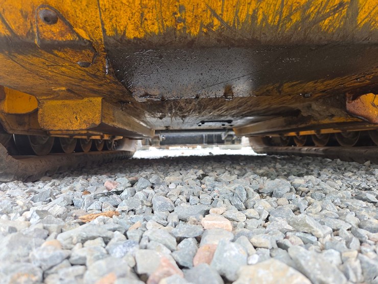 jcb-225t-image-24