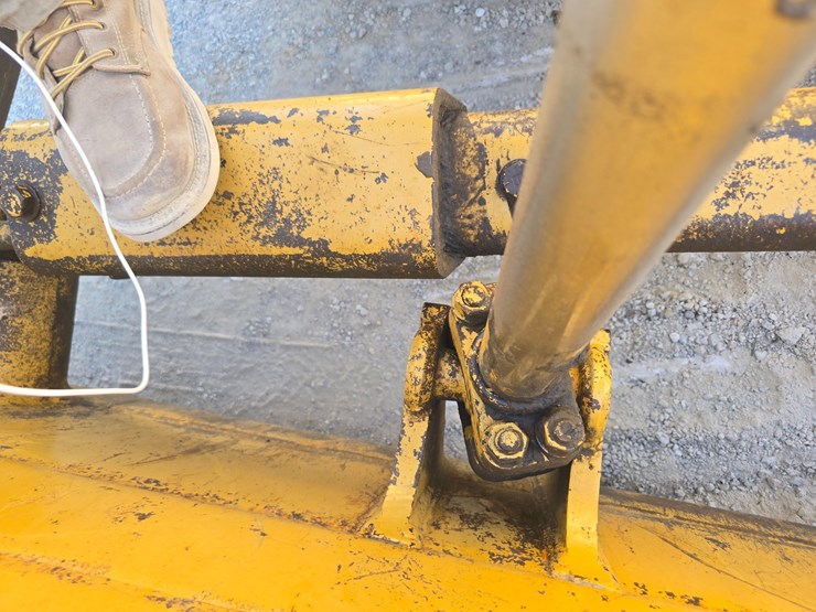 caterpillar-d7h-lgp-image-28