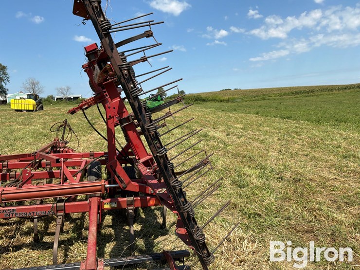 case-ih-4800-image-9