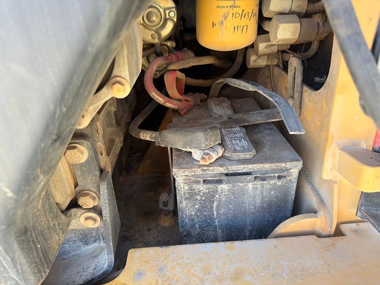 caterpillar-226-image-43