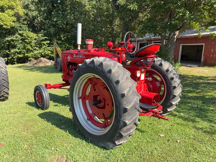 1953-farmall-super-m-image-7