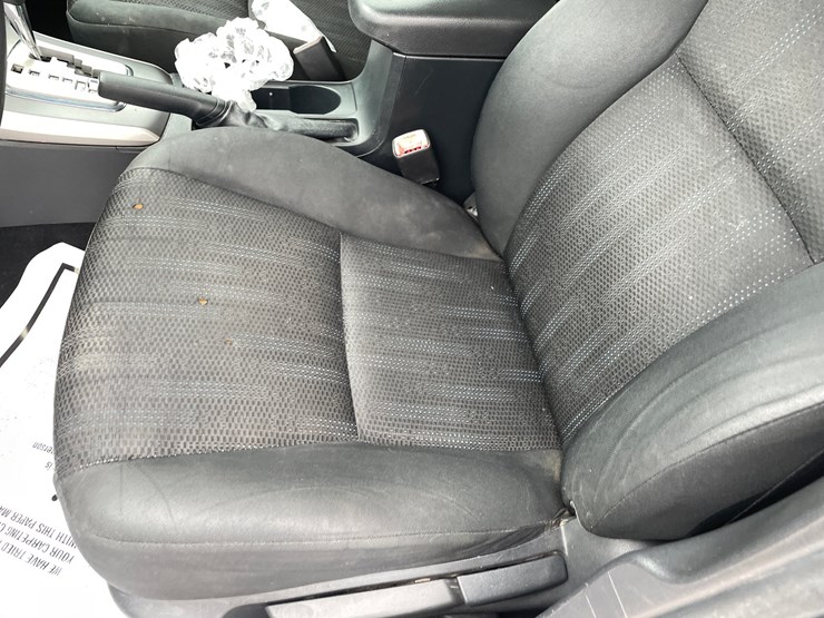 #2765-•-2011-toyota-corolla-(title-in-delay)-image-43