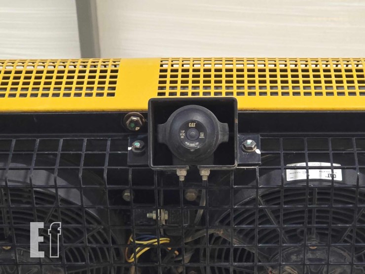 2021-caterpillar-d4-lgp-image-23