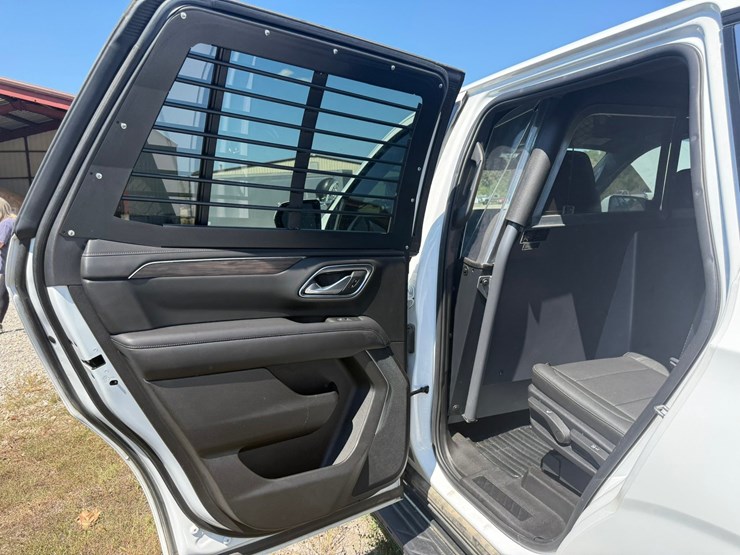 2021-chevrolet-tahoe-image-46
